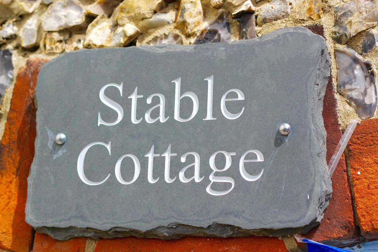 Romantic Flint Cottage On The Suffolk Coast Saxmundham Exterior photo